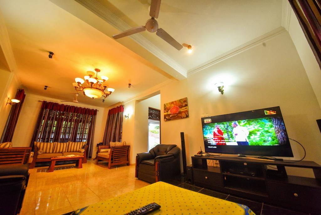 Asian Villa Негомбо Экстерьер фото