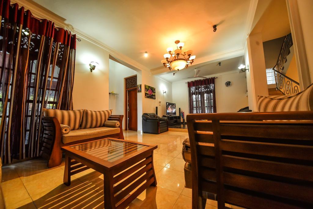Asian Villa Негомбо Экстерьер фото