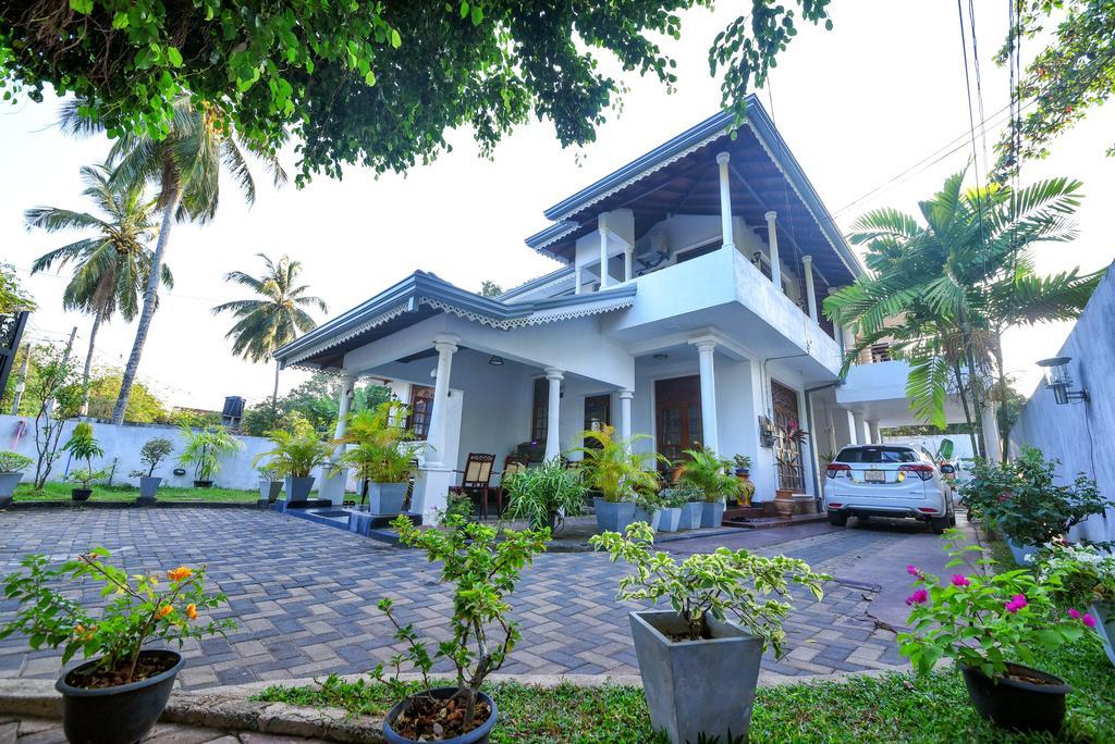 Asian Villa Негомбо Экстерьер фото