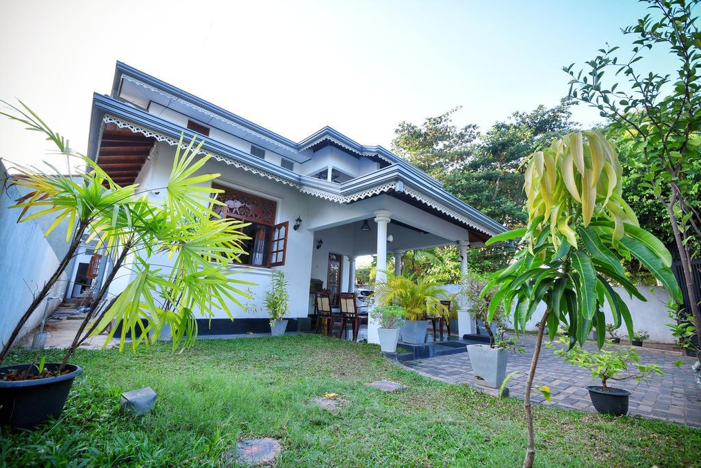Asian Villa Негомбо Экстерьер фото